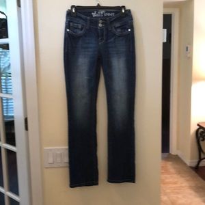 Like new Wallflower boot cut jeans
